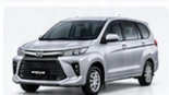 Toyota Avanza perak tampak dari sisi depan dan samping